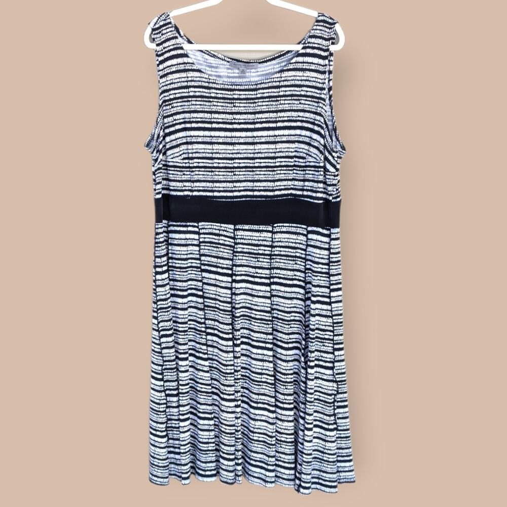 Danny & Nicole Sleeveless Dress Size 3X